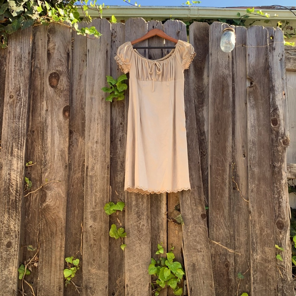 A.B.S  by Allen Schwartz vintage dress simple and clean size 4